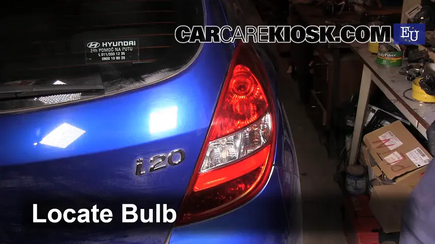 2009 Hyundai i20 Classic 1.2L 4 Cyl. Éclairage Feu antibrouillard (remplacer l'ampoule)